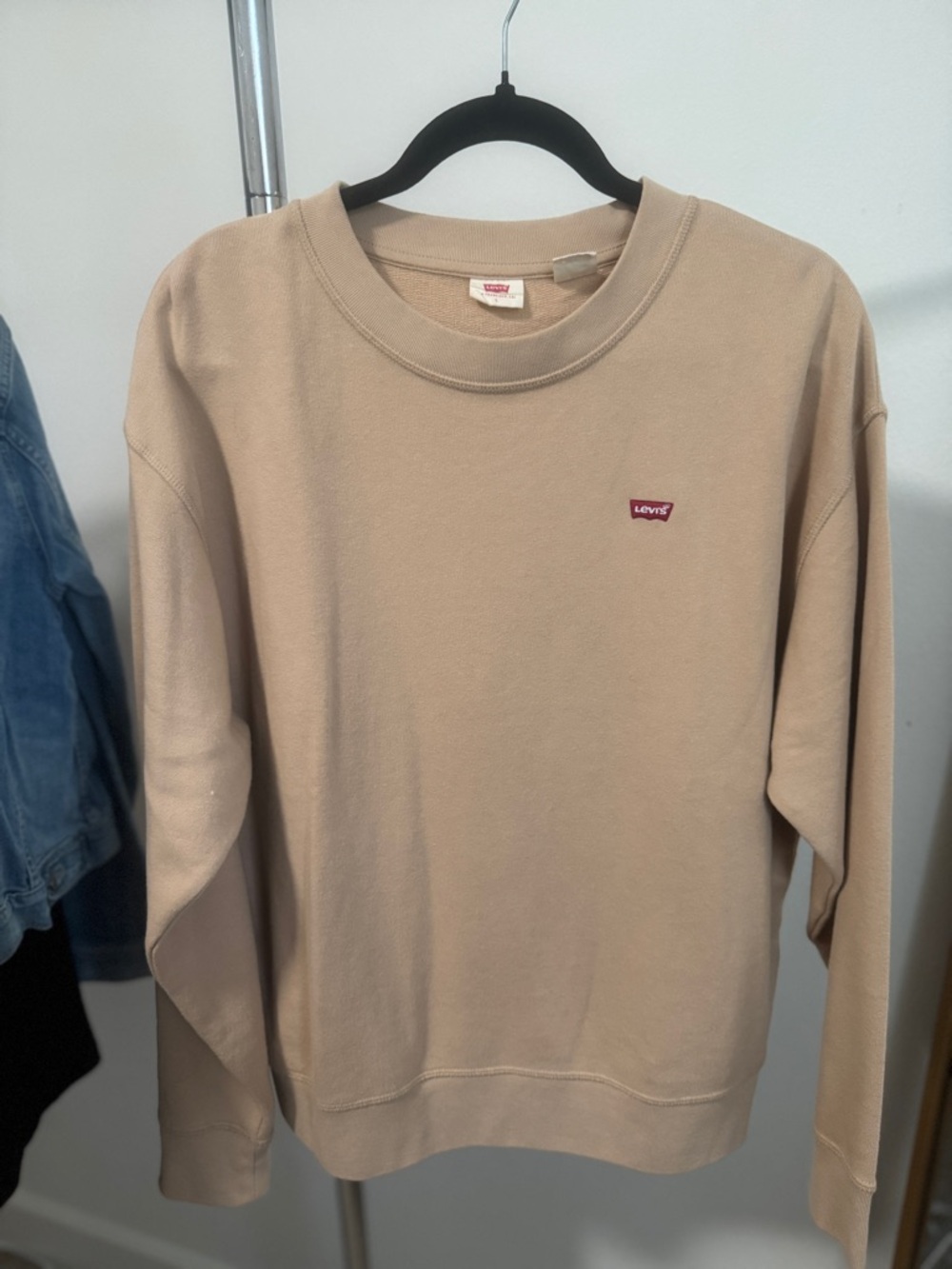 Levi's Crewneck Sweatshirt in Tan with Red Logo